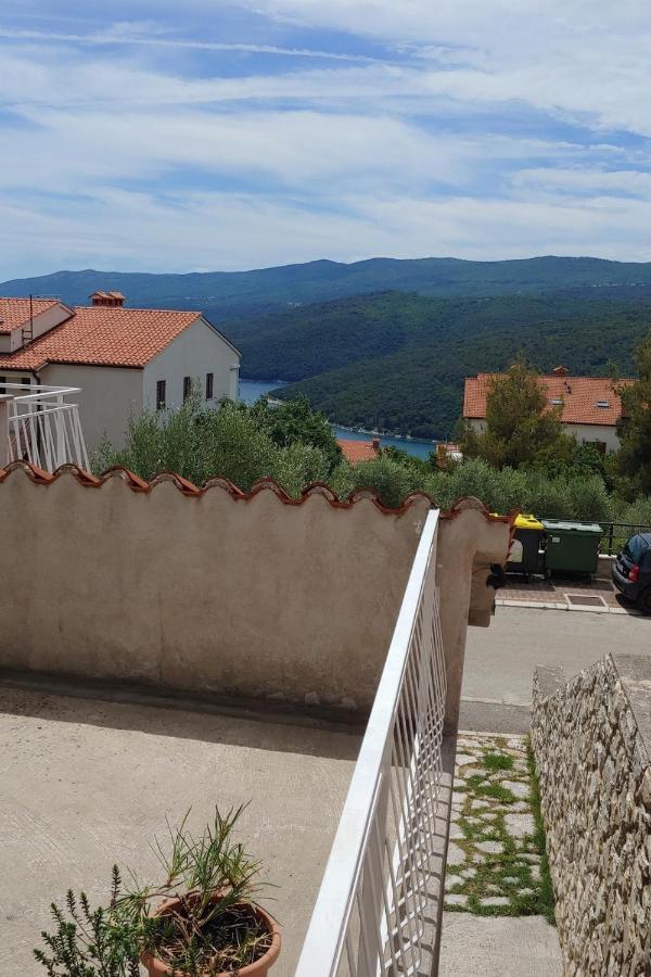 Apartments With A Parking Space Rabac, Labin - 19058 Esterno foto